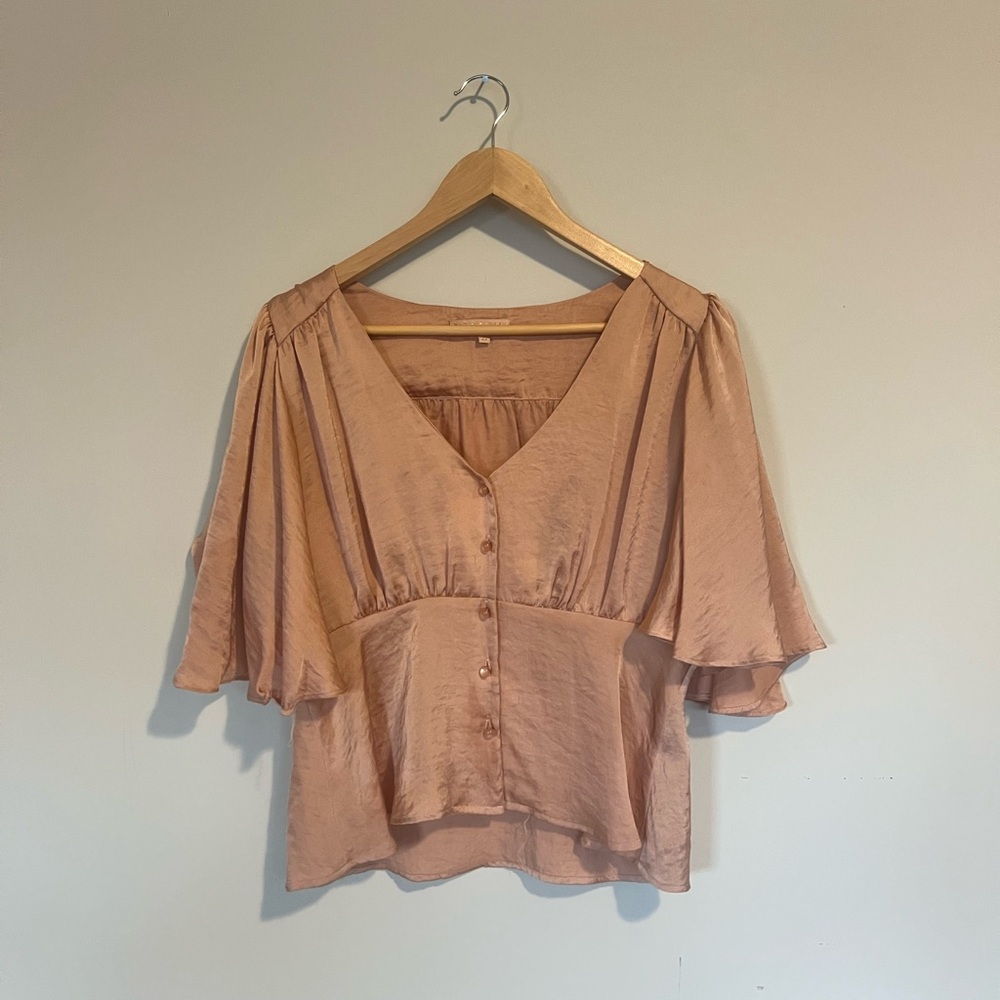 Elegant Silk Blouse | Flowy Sleeves | Button Detail | Evolutionary Pink/Tan Top